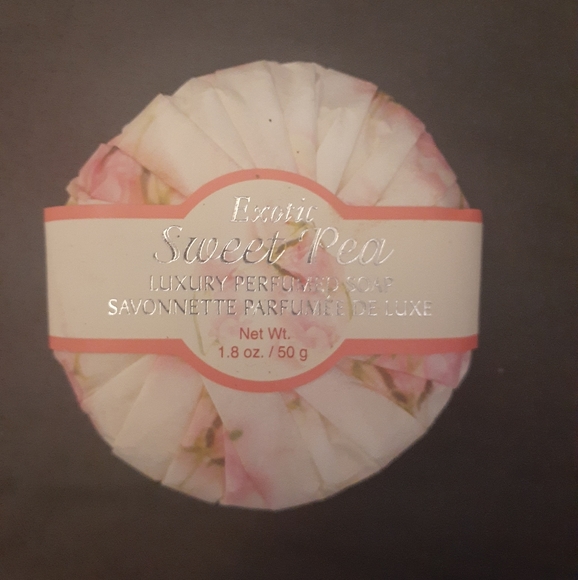 Assorted Bath Cubes, Fizzers & Luxury Soap - Picture 2 of 6